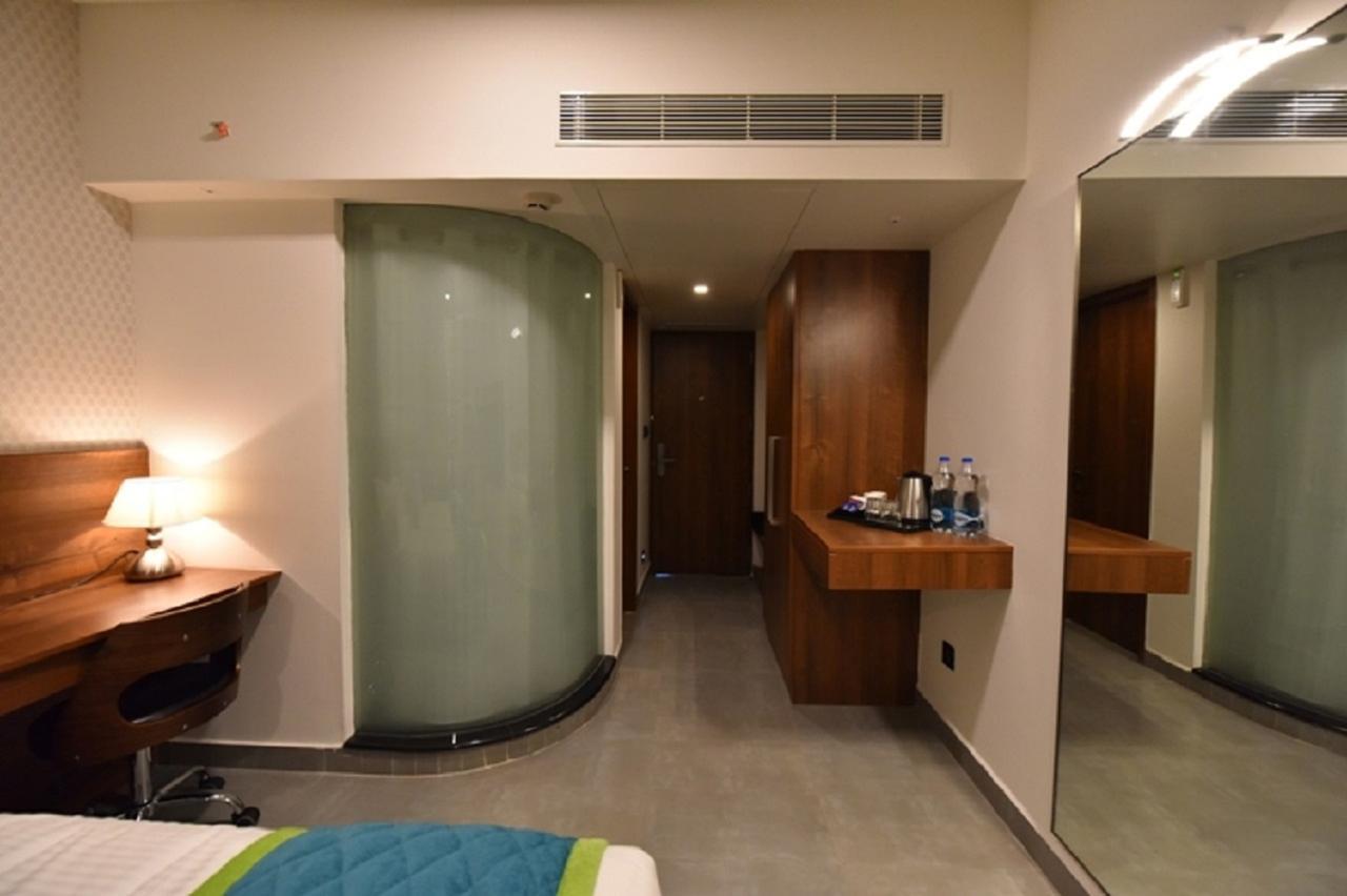 Classic Double Room Enjoy 10% off on Evening Cocktails   Early Check-In upto 2 hours (subject to availability) Early Check-In upto 2 hours (subject to availability)