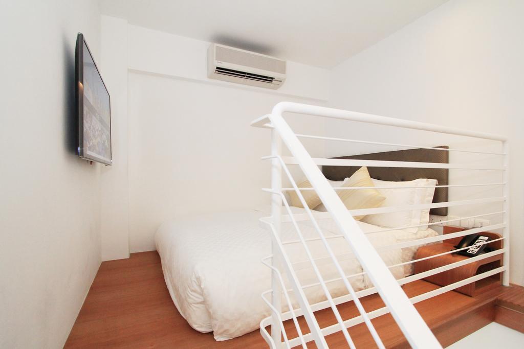 Queen Loft