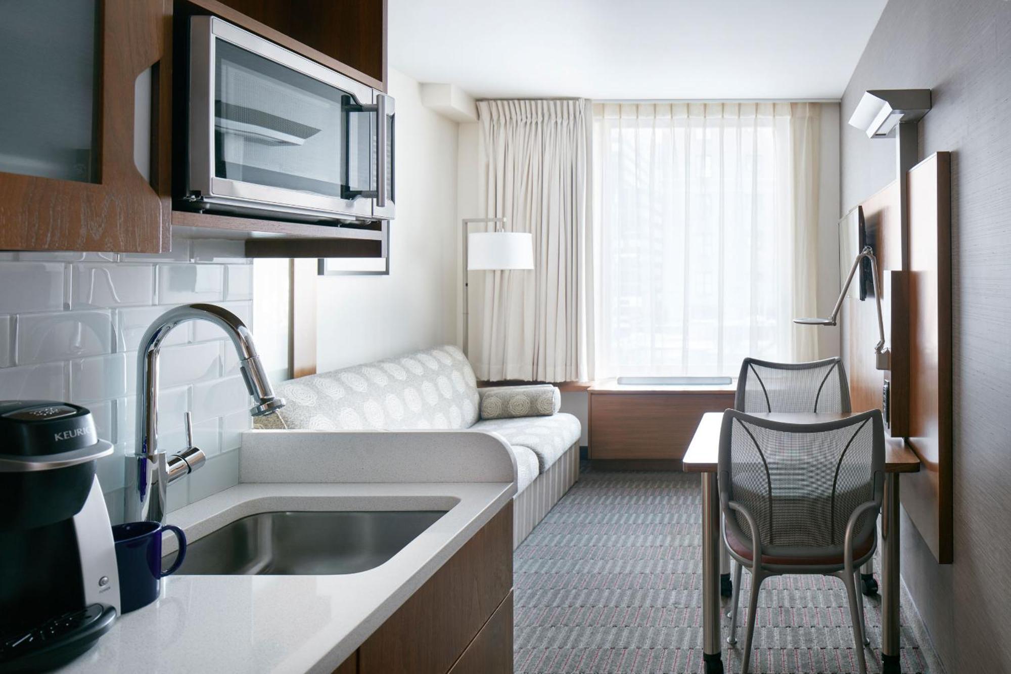 One-Bedroom Suite