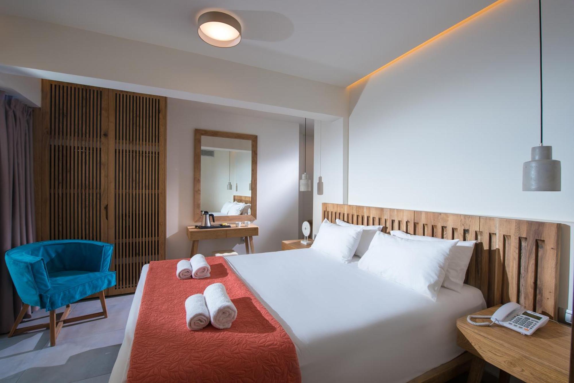 Classic Double Room Partial Sea View annex