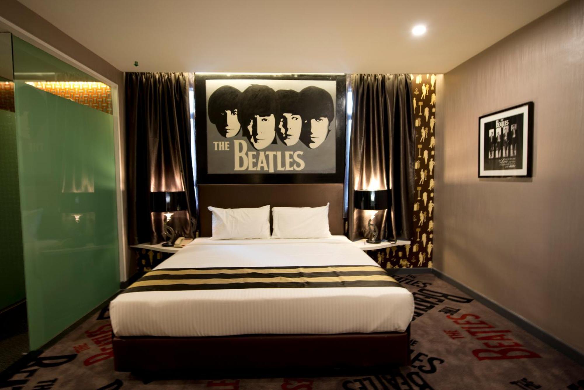 Theme room,1011832813:JPEG