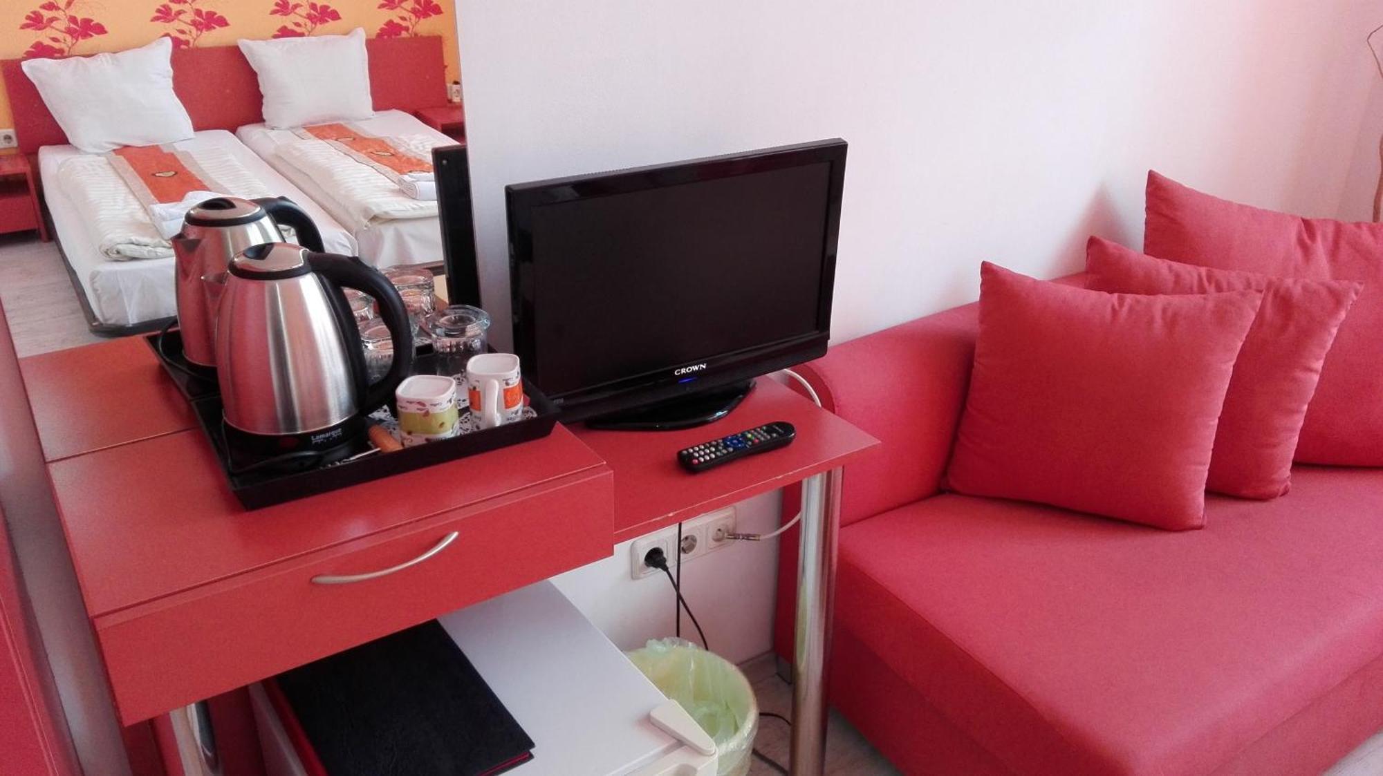 Deluxe Double or Twin Room Extra Bed