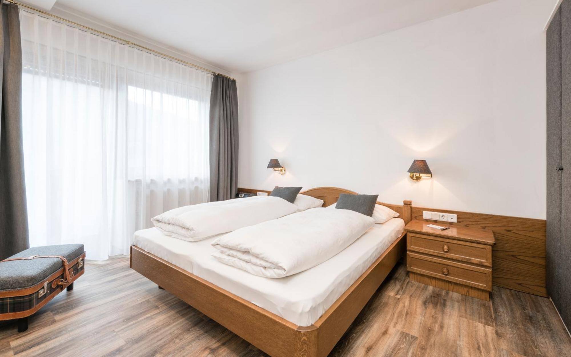 Superior Double Room,1498700092:JPEG