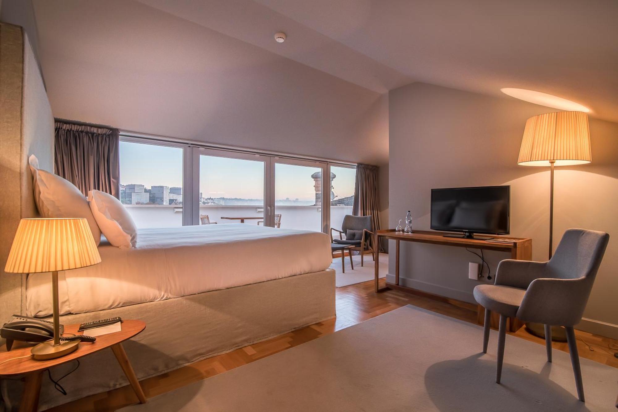 Grand Deluxe Double Room with Sea View and Terrace