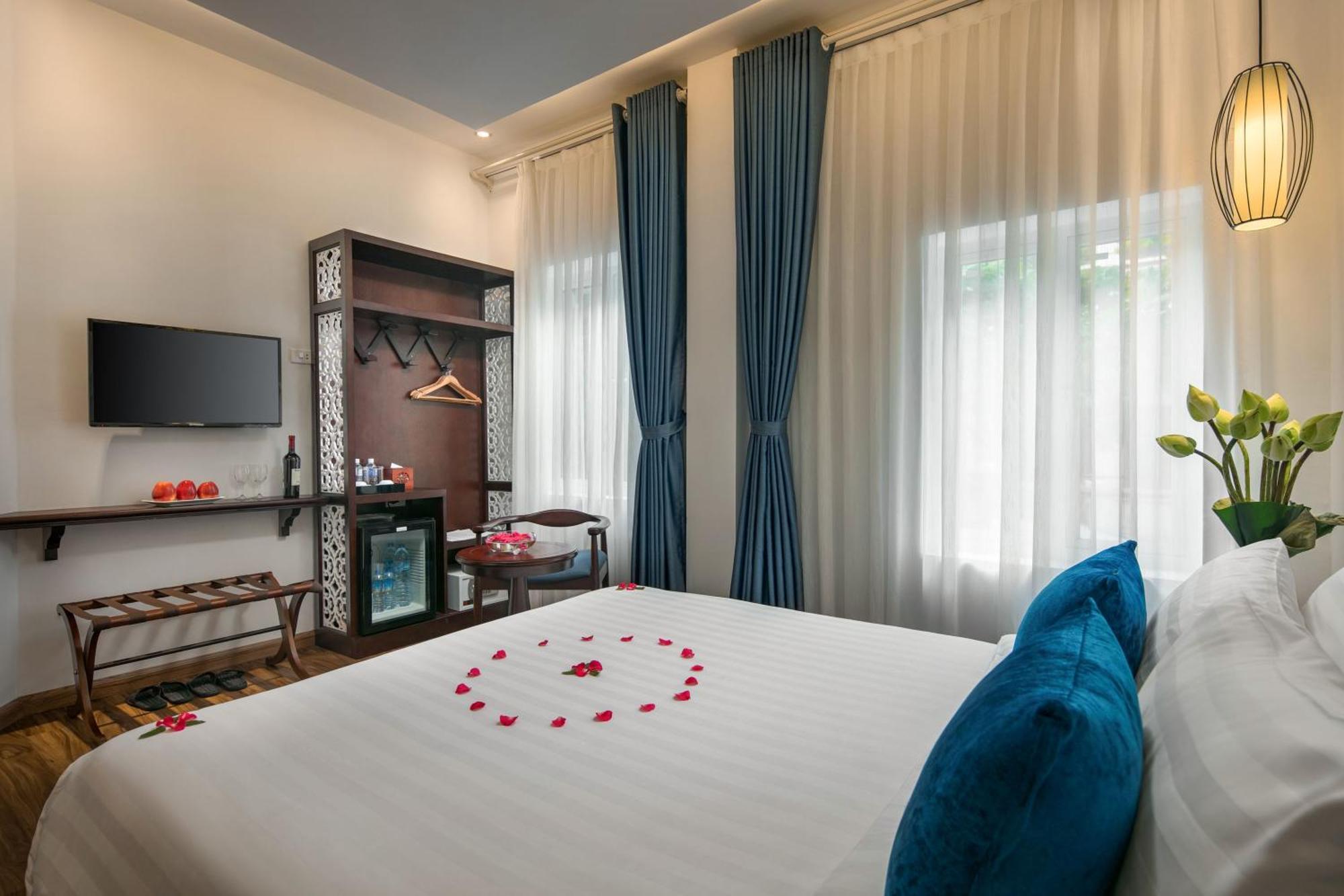 Deluxe Double or Twin Room
