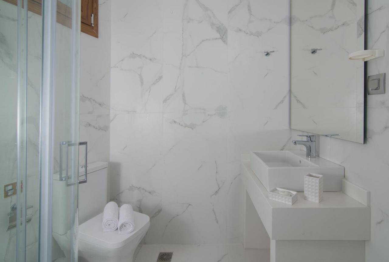 Classic Budget Room Side Sea View (annex),724656058:JPEG