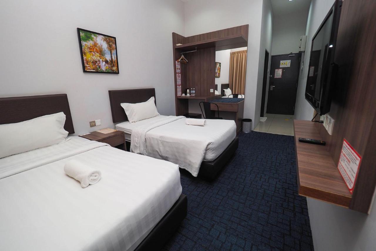 Premier Twin Room,738625873:JPEG