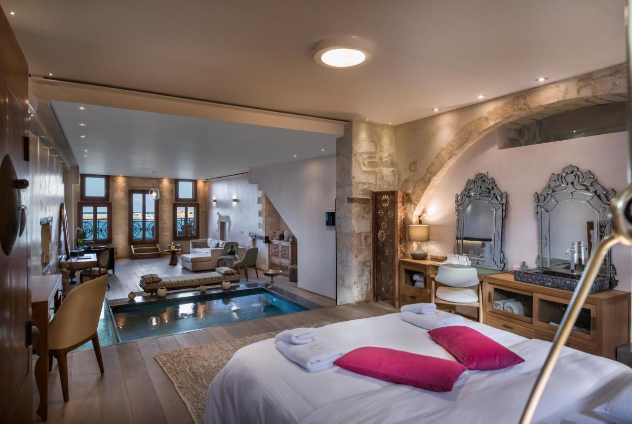Superior Suite with Heated Plunge Pool and Sea View