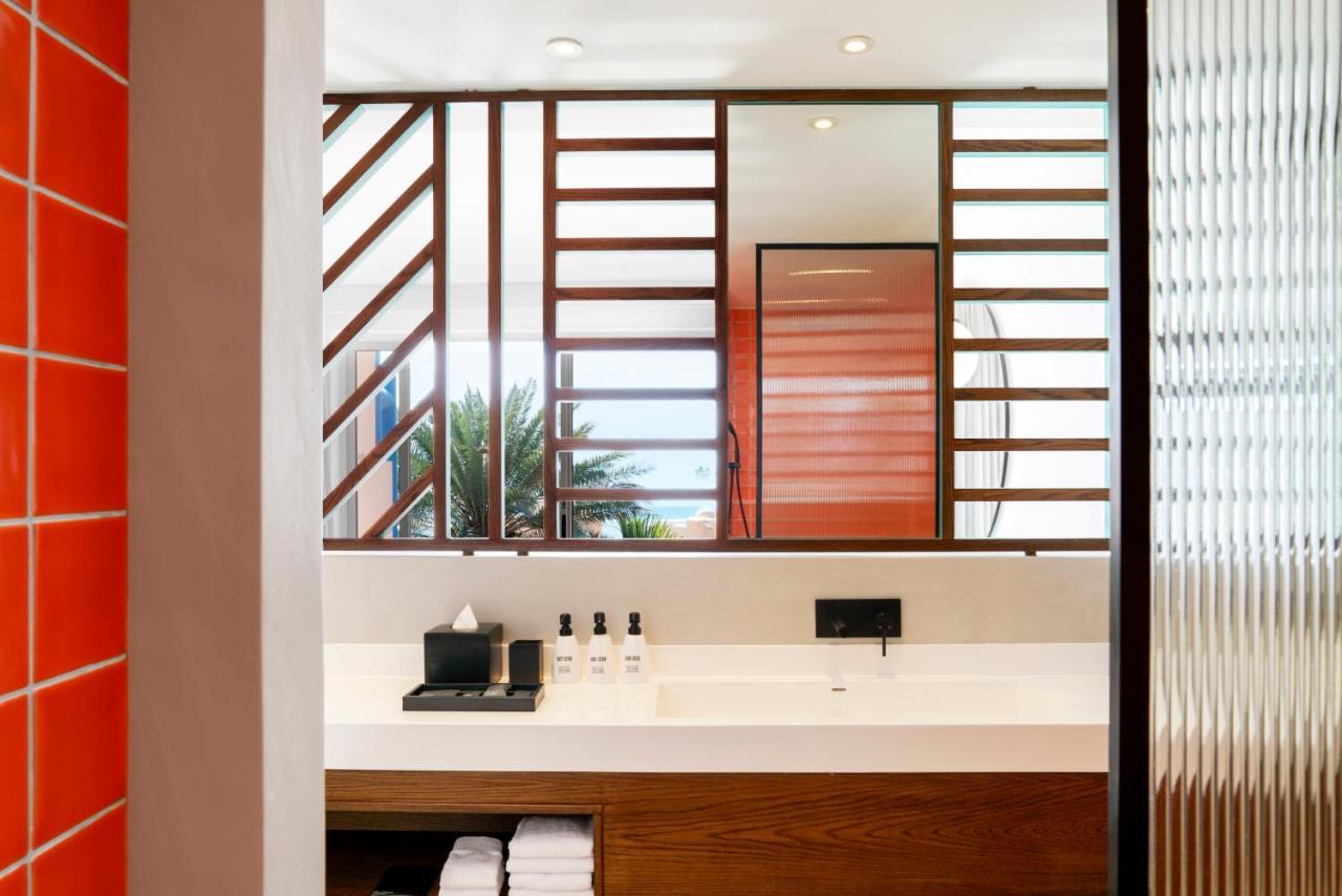 Habitación con vistas al jardín