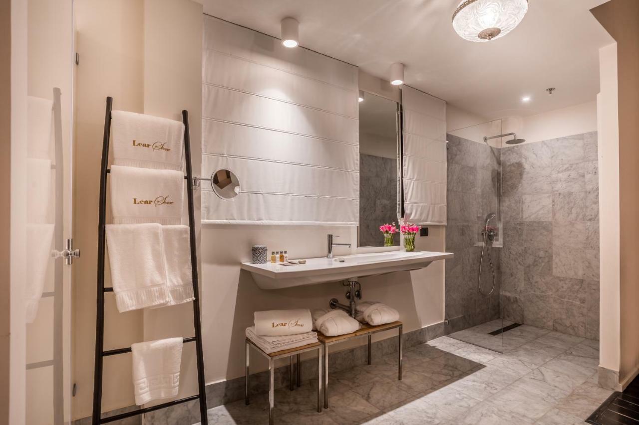 Deluxe Suite with Spa Bath