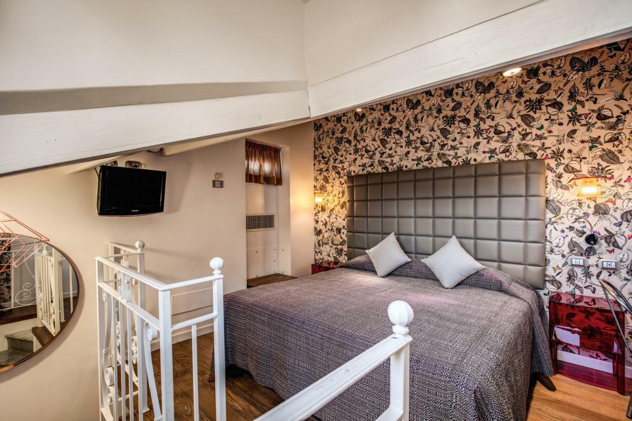 Standard Double or Twin Room Attic,781135425:JPEG