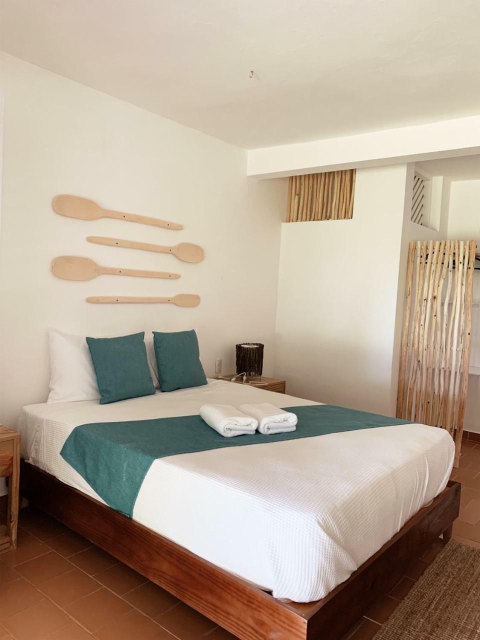 Budget Double Room,991563886:JPEG