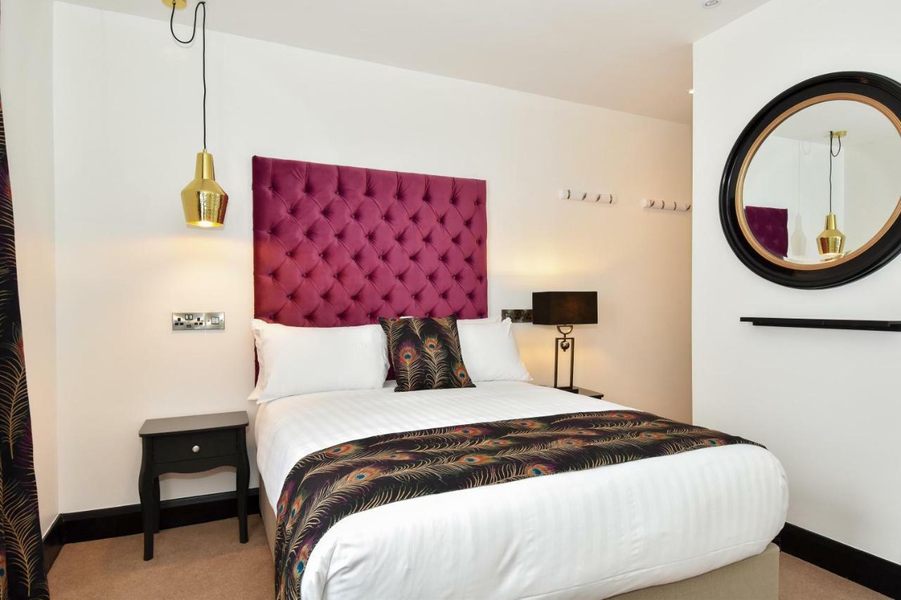 Double Room,786681012:JPEG