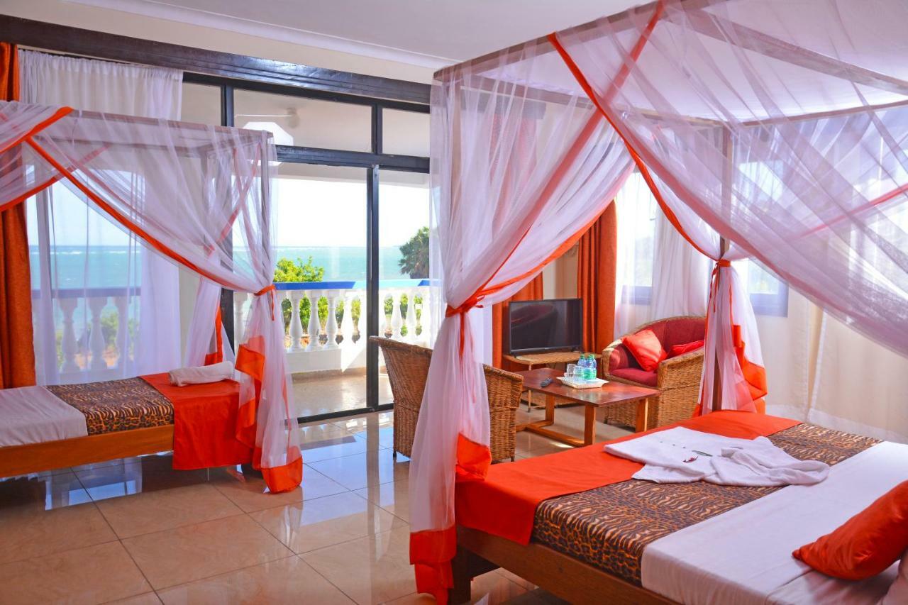 Family Room with Sea View