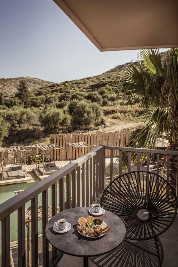 Suite con vistas a la piscina