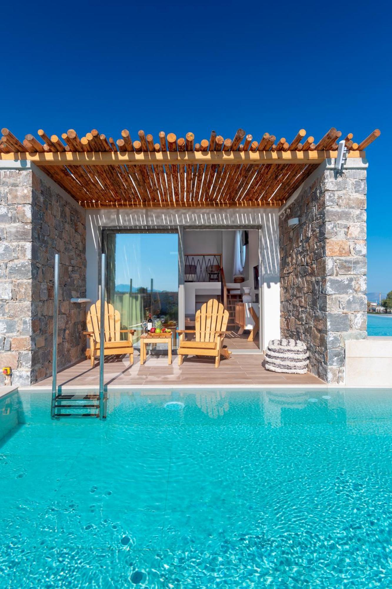 Atermono-VIP-suite med havudsigt og privat pool – forskudt plan