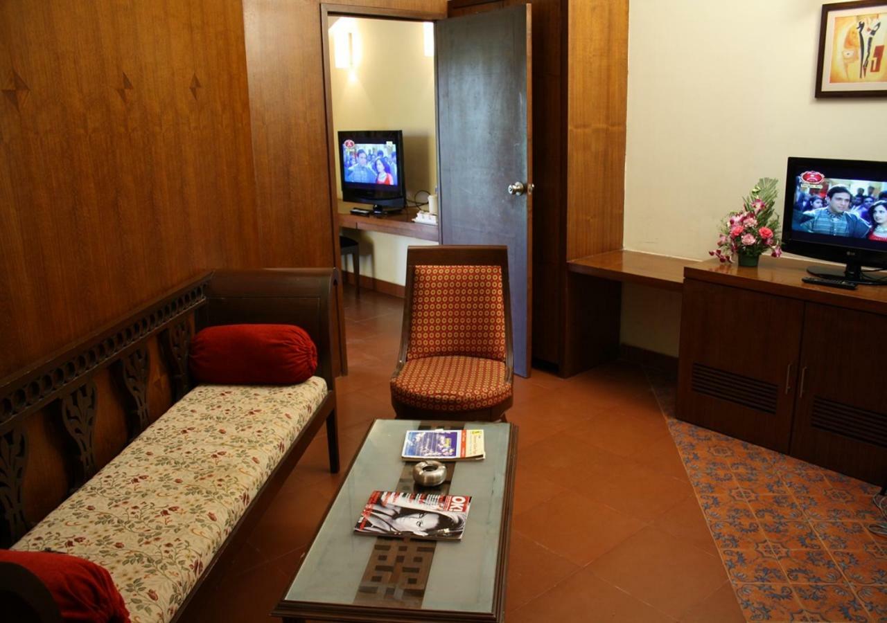 Suite with Pool View