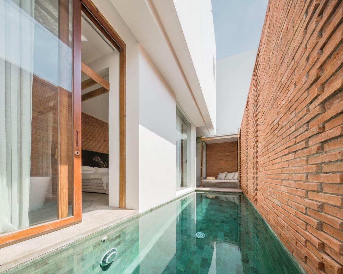 One Bedroom Pool Suite
