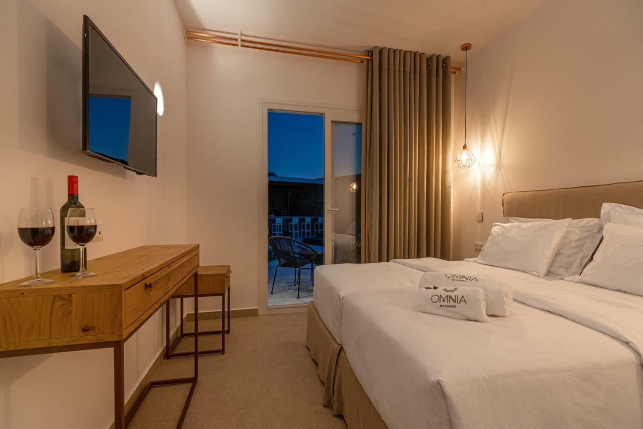 Deluxe Room with Pool View