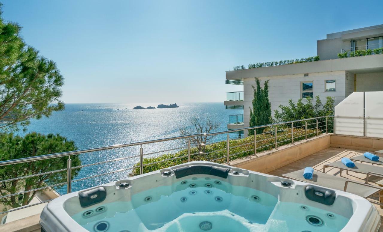 Executive Suite with Terrace and Sea View