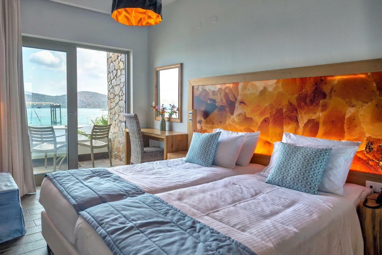 Double or Twin Room with Sea View,897099424:JPEG