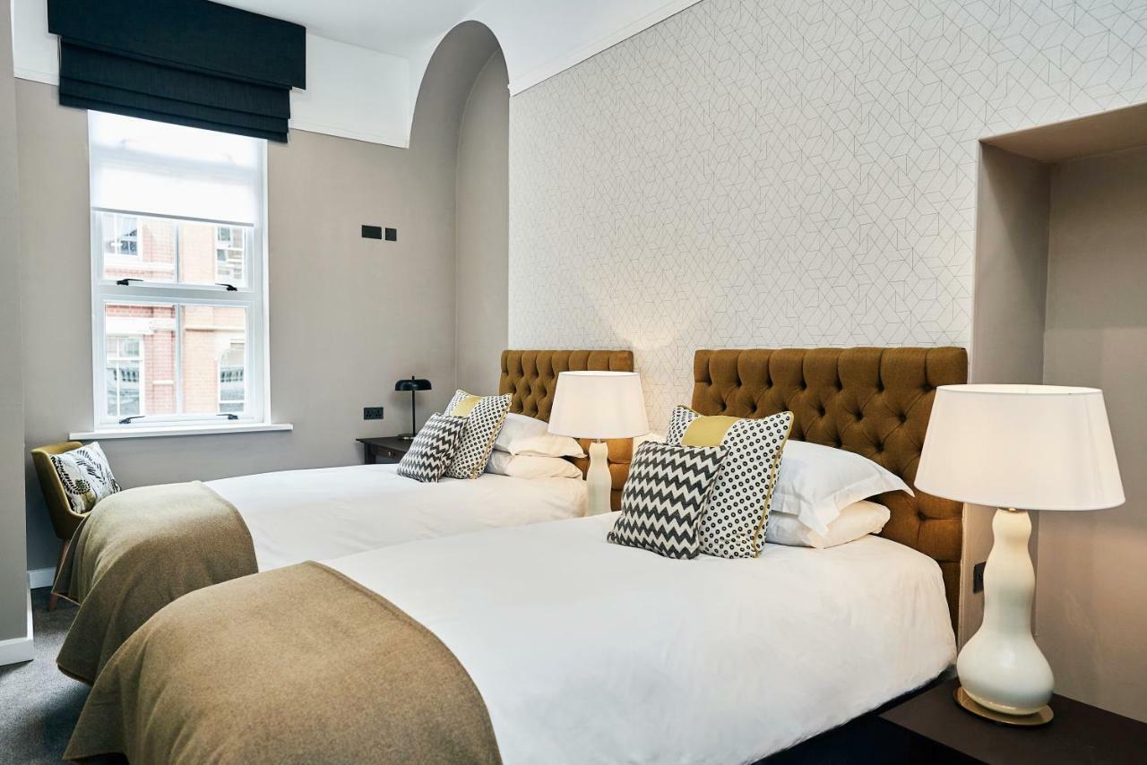Signature Suite