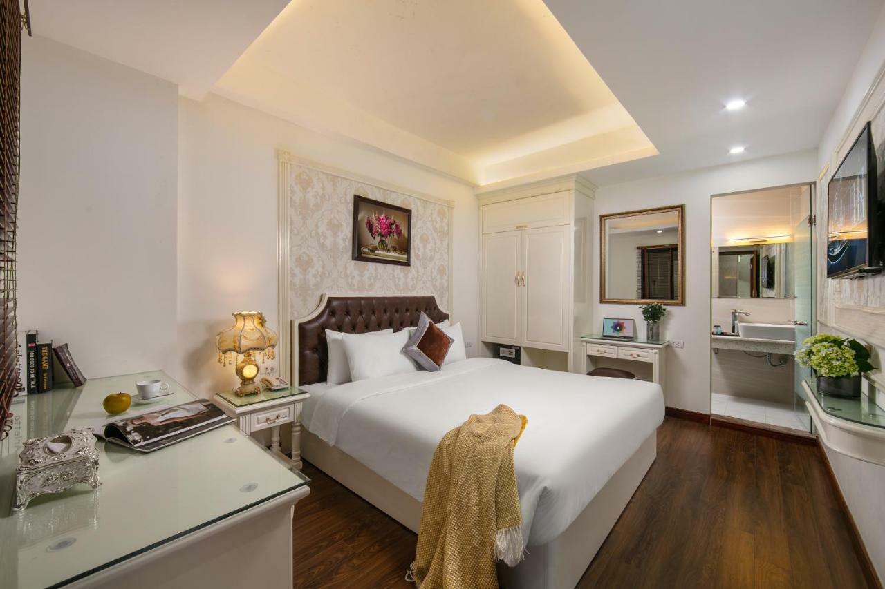 Deluxe King Room