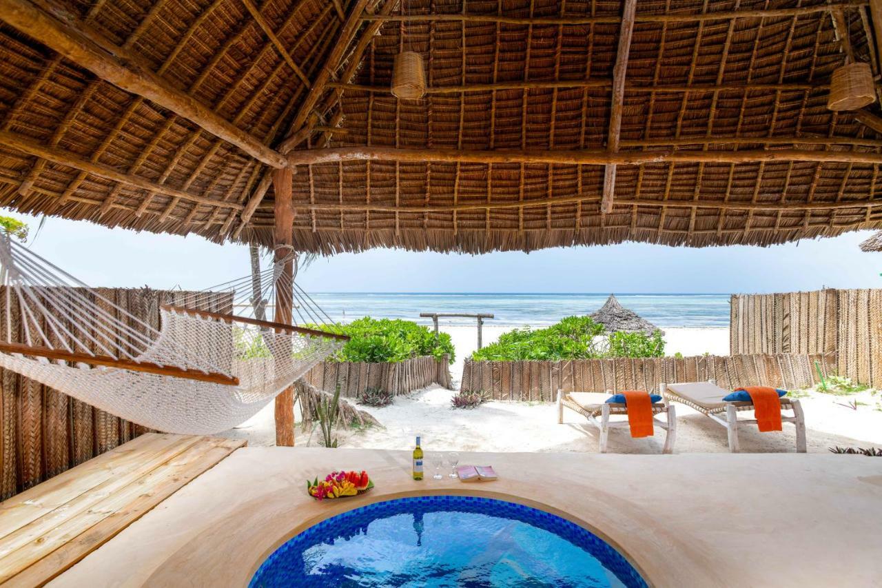 Bungalow - Beach Front Private Pool