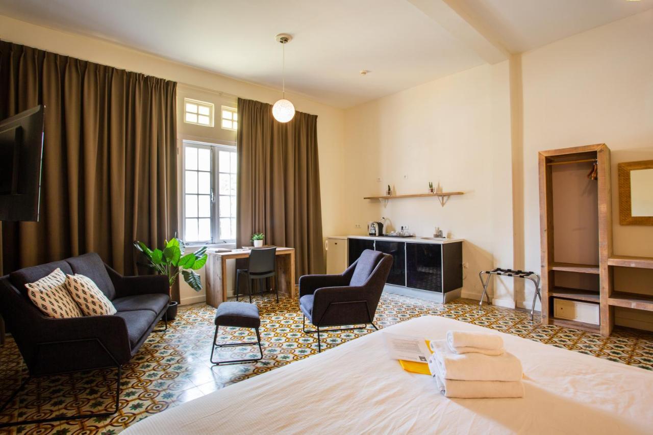 Deluxe Room,930573775:JPEG