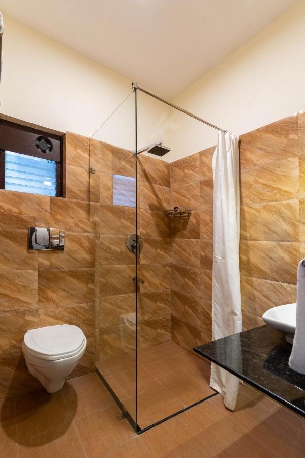 Suite with Lake View