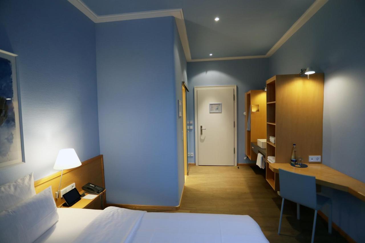 Cosy Single Room,959511673:JPEG