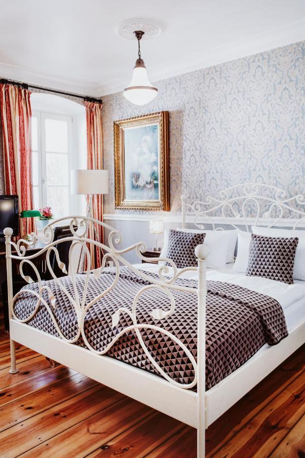 Double Room,979338133:JPEG
