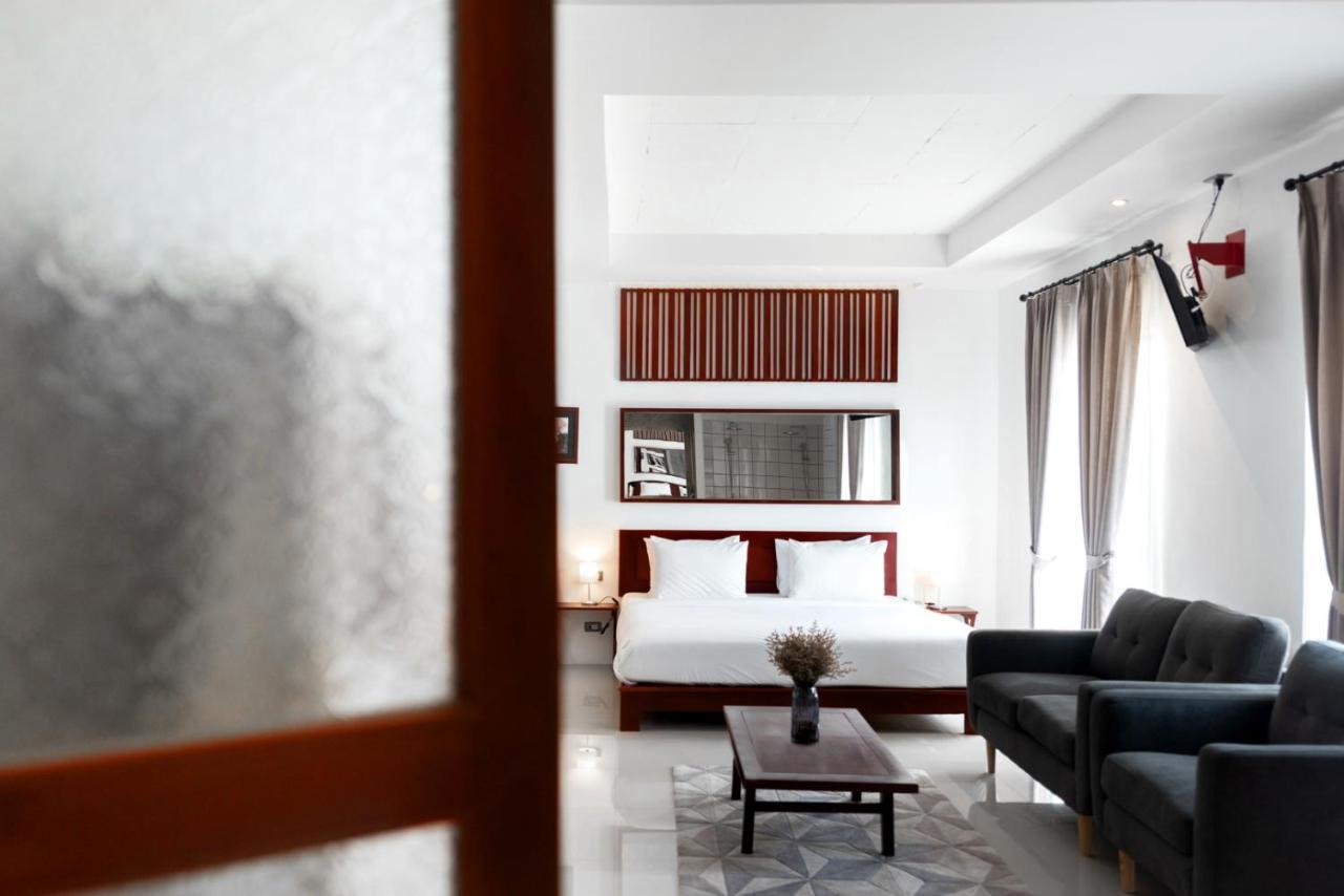 S-2 King Room
