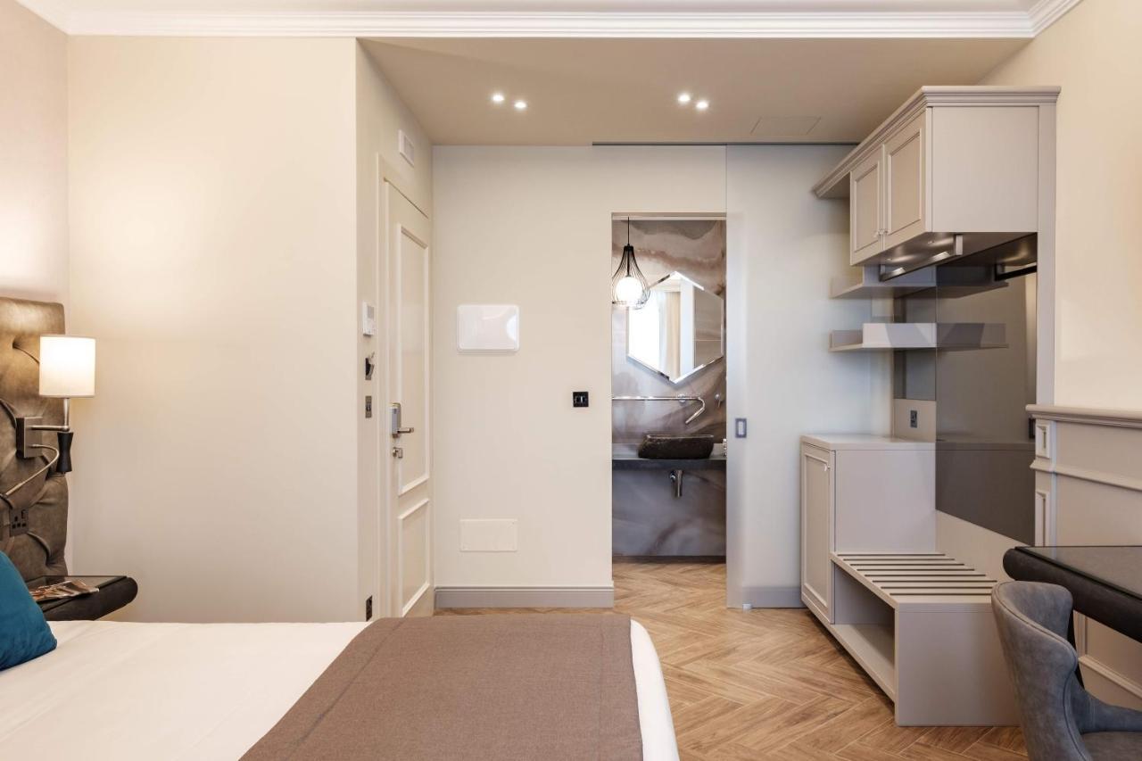 Superior Double or Twin Room with City View