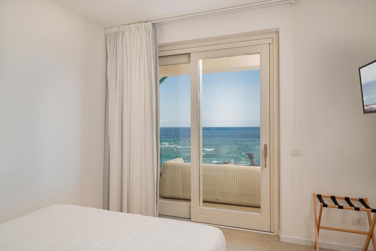 Deluxe Double Room Balcony Sea View,1011270448:JPEG