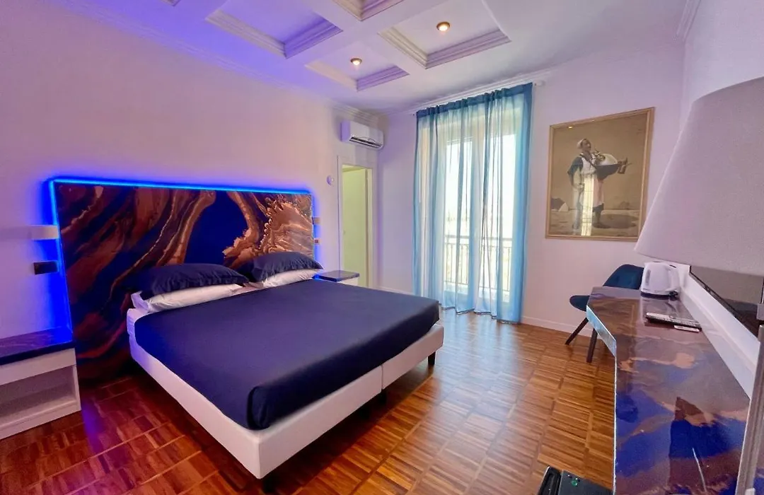 Tribus B&B-1