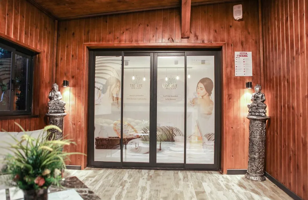 The Life Hotel & Spa-1