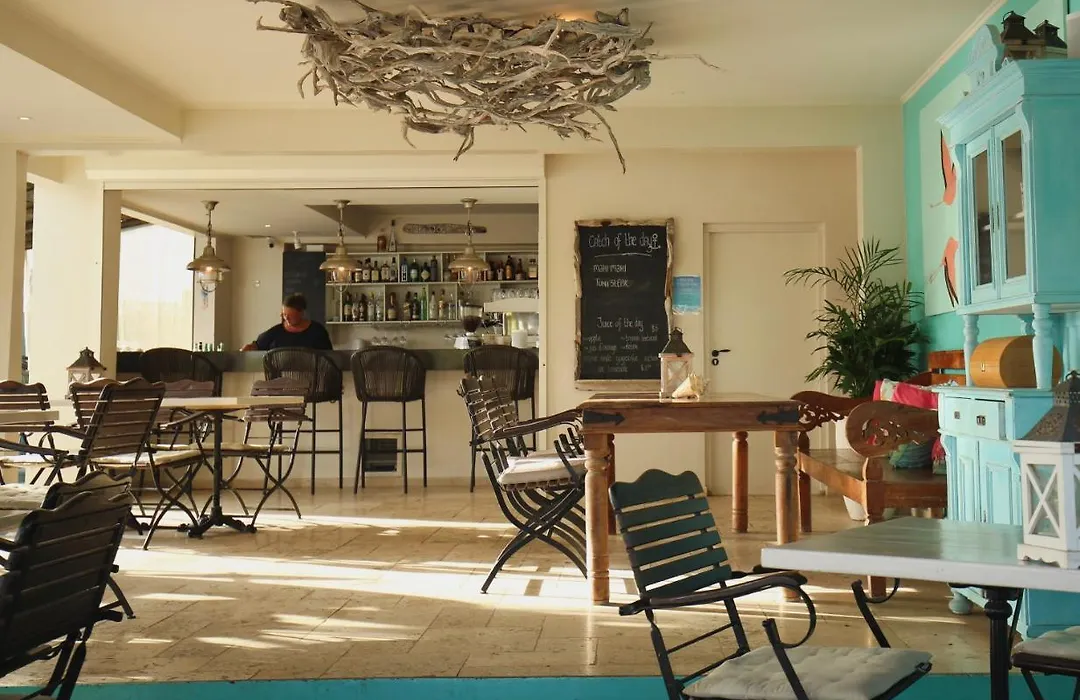 Ocean Breeze Boutique Hotel&Marina-1