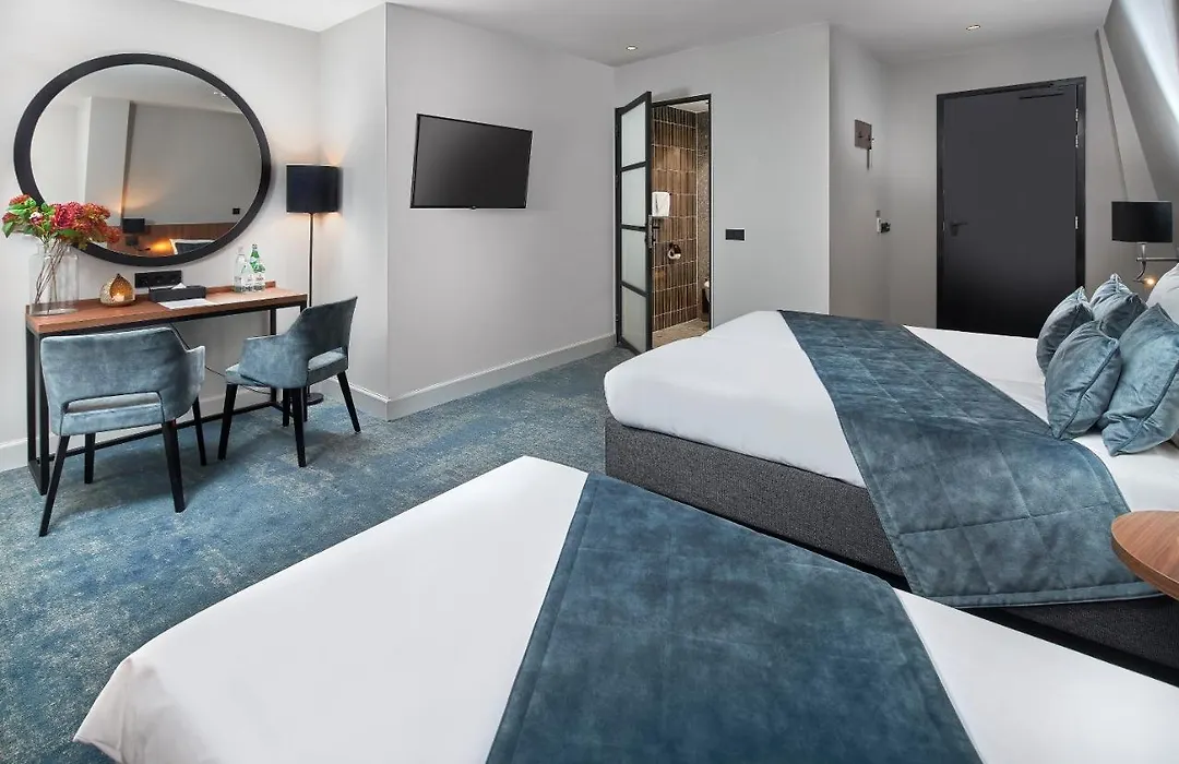 Boutique Hotel First City-1