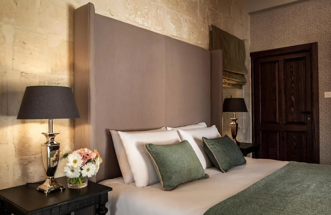 Cesca's Boutique Hotel-1