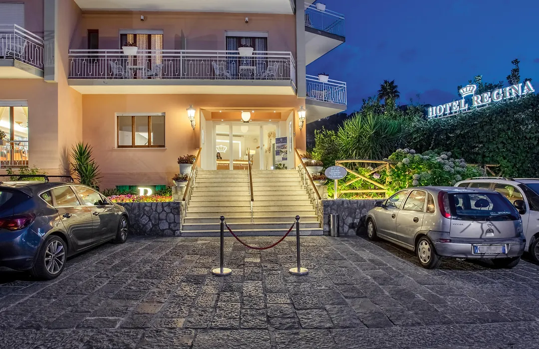 Boutique Hotel Regina-1
