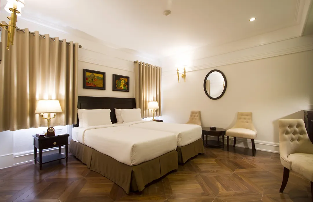 Silk Path Boutique Hanoi-1
