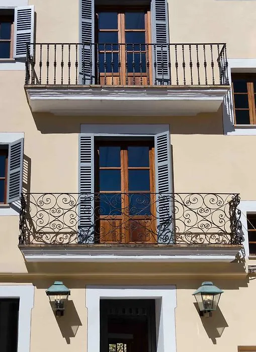 Staycatalina Boutique Hotel-Apartments-1