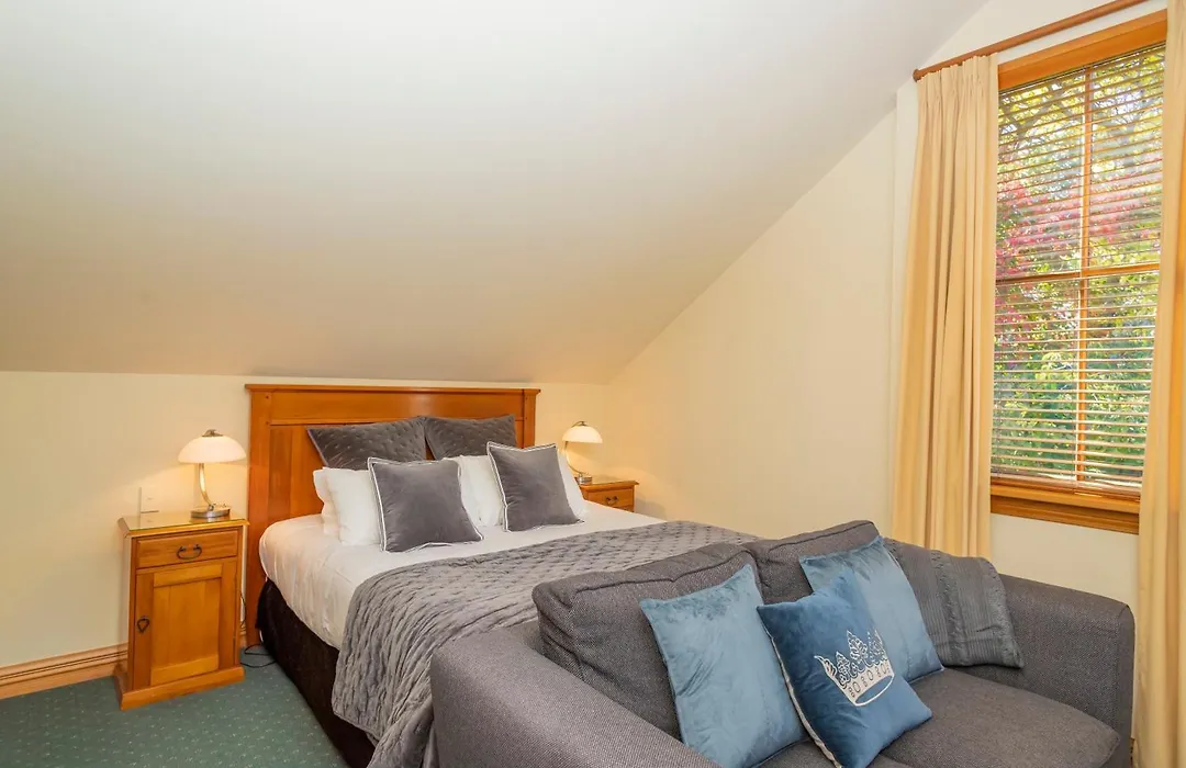 Arrowtown House Boutique Hotel-1