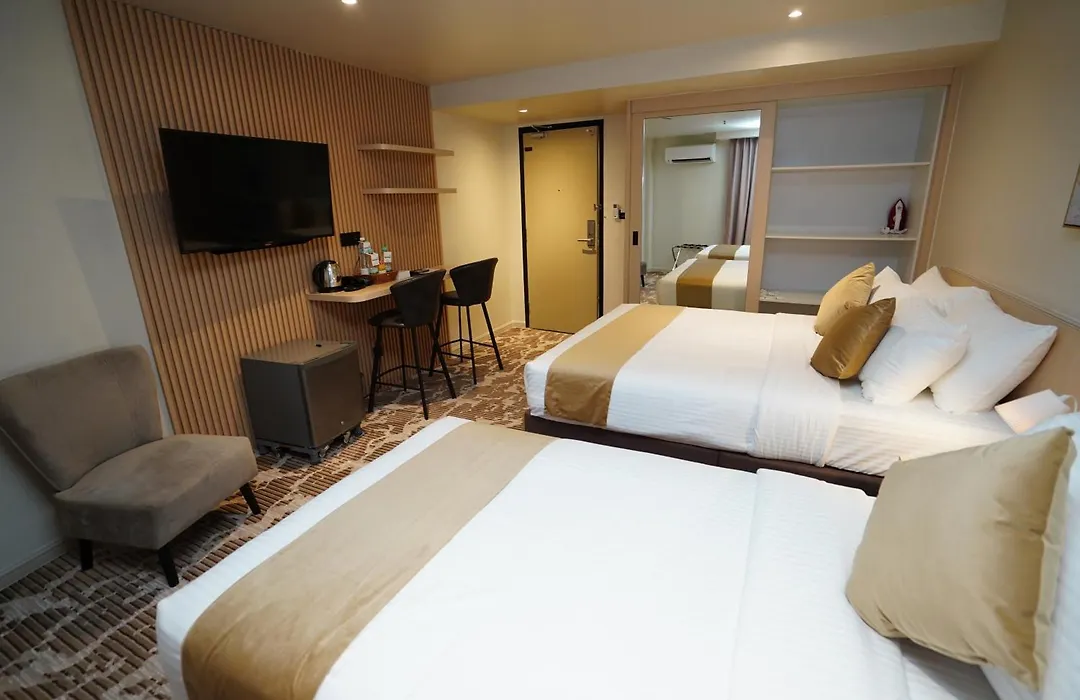 De Moccis Boutique Hotel-1