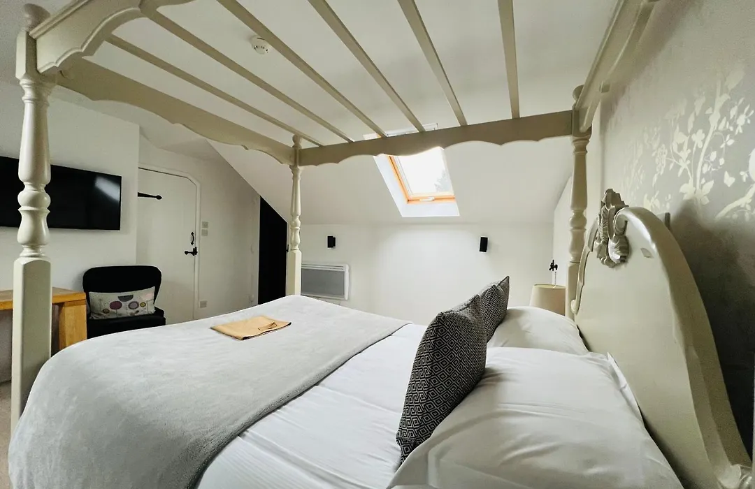 Cottage Lodge Hotel-1