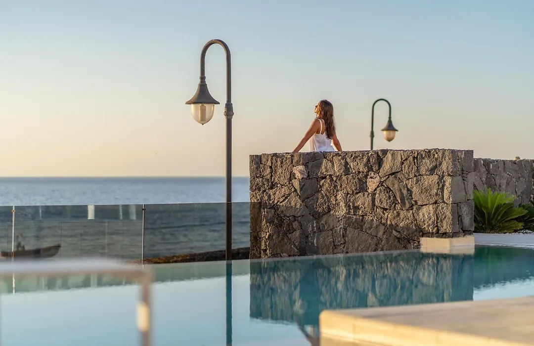 Royal Marina Suites Boutique Hotel - Adults Only-1