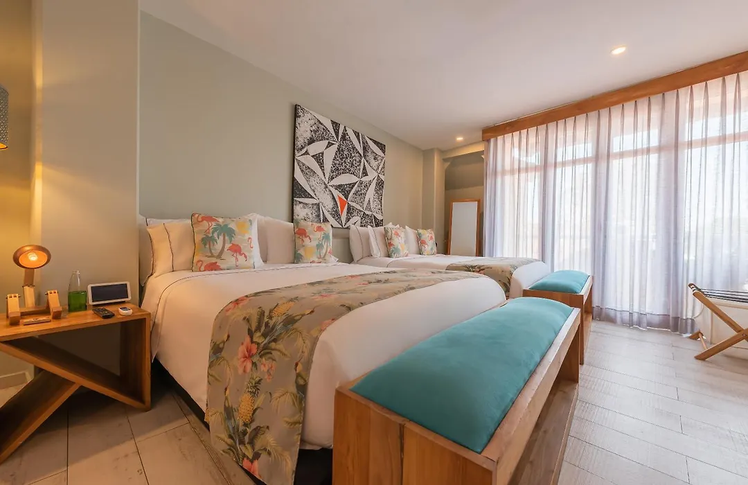 Townhouse Boutique Hotel-1