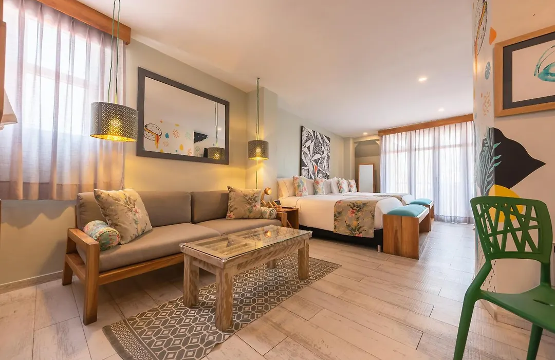Townhouse Boutique Hotel-1