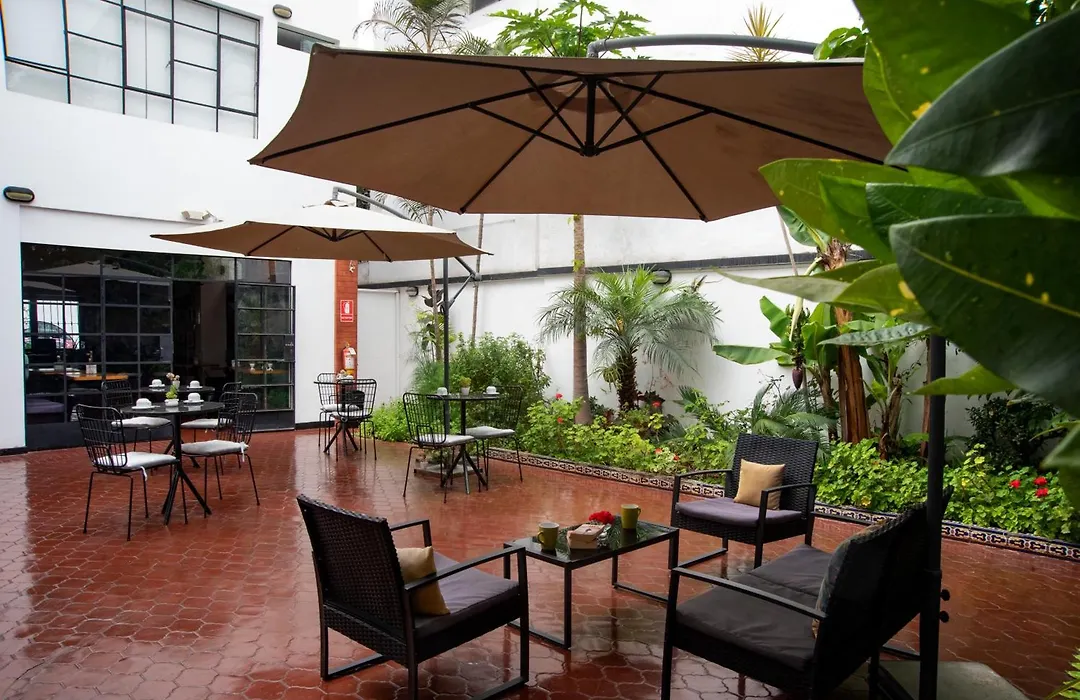 Lima 18 Boutique-1